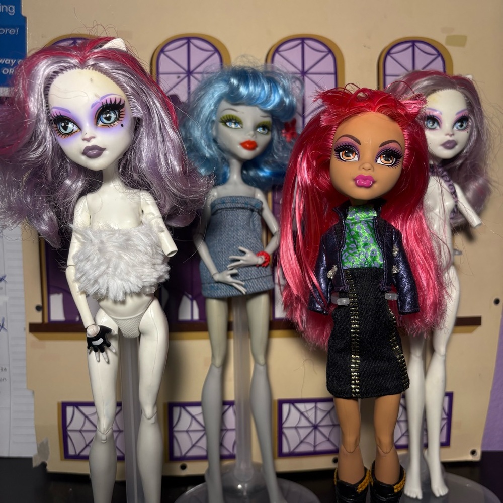 Monster High TLC Doll lot